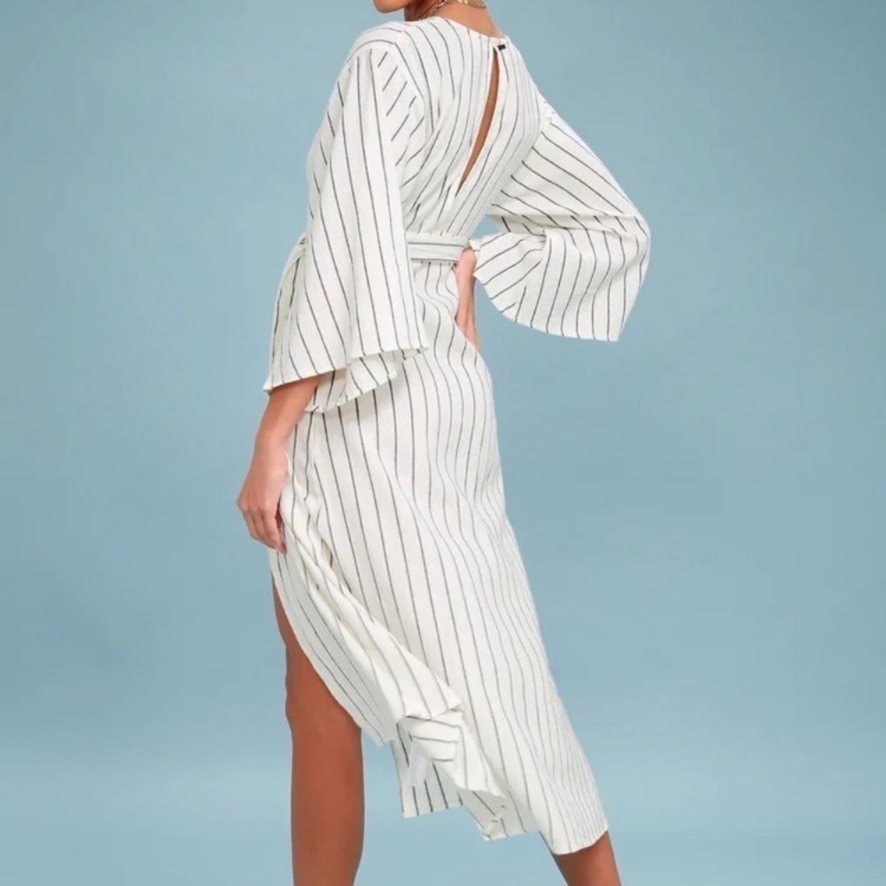 Billabong robe life wrap or kimono style dress with vertical pinstripe Small